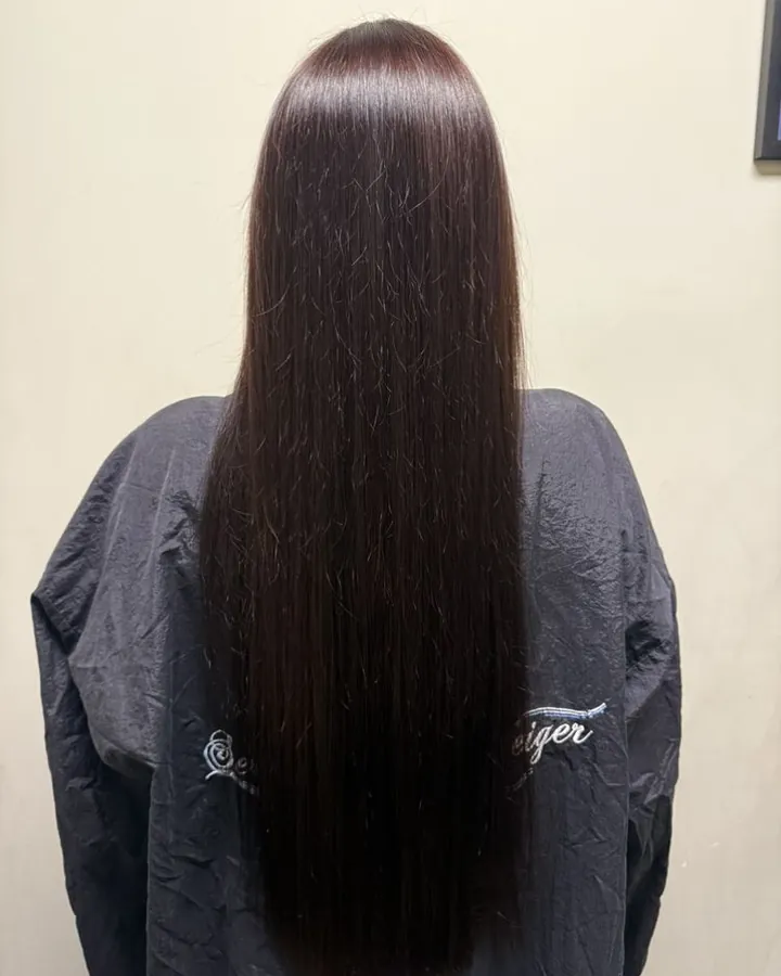 Glossy dark hair color at SB SPACE, Los Angeles